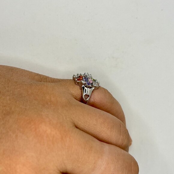 Rainbow Czs Flower Silver Ring - Size 7 - Picture 6 of 6
